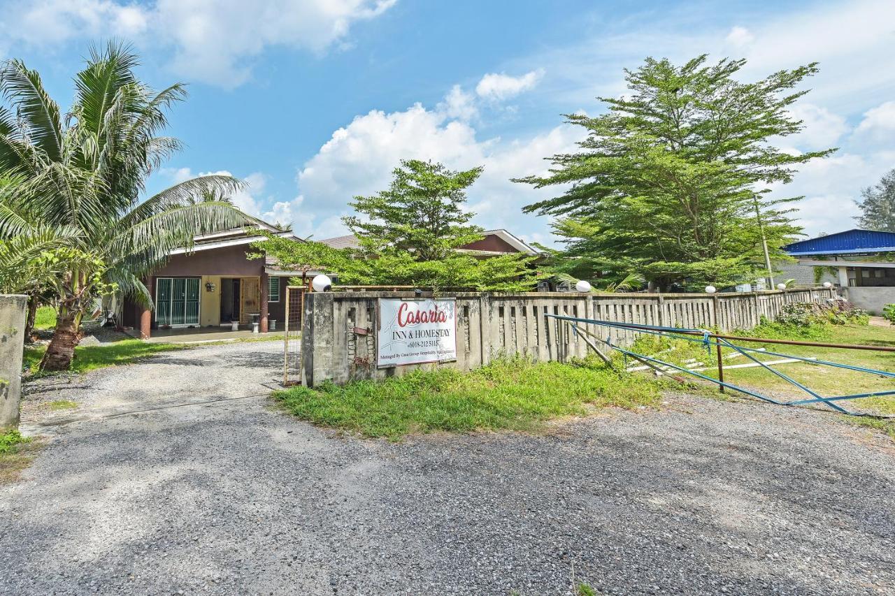 Oyo 90596 Casaria Inn Paka Exterior photo
